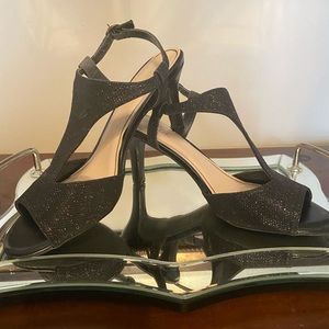 Black sparkle heels to dress up any outfit